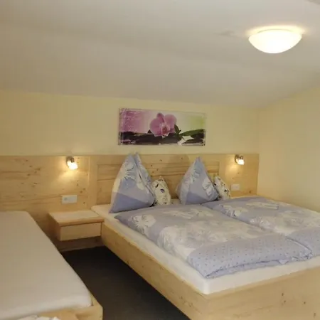 With 4 Bedrooms * Mittersill